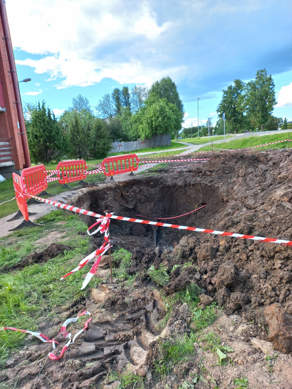Sadzīves kanalizācijas remonts Zaļkalna ielā, Allažos